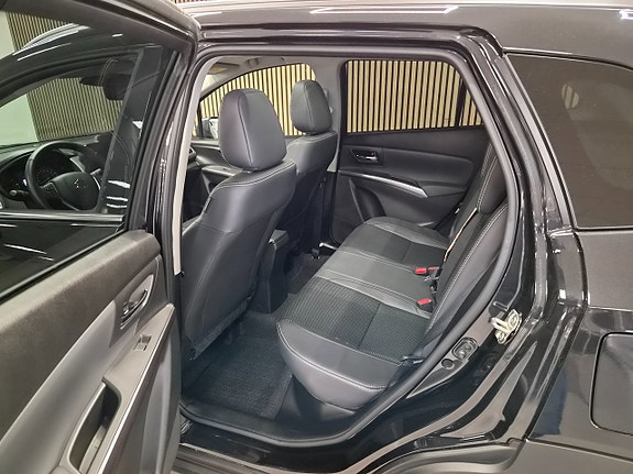 Suzuki S-Cross 7 of 11