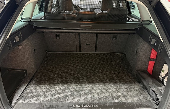 Skoda Octavia Scout 10 of 12