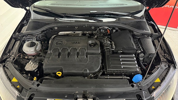 Skoda Octavia Scout 12 of 12