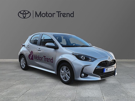 Toyota Yaris 6 of 11