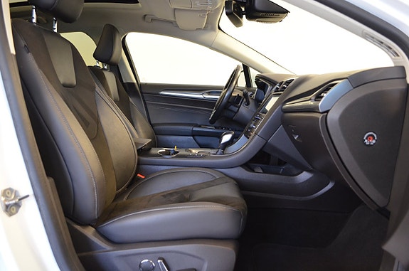 Ford Mondeo 15 of 22
