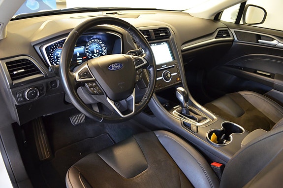 Ford Mondeo 9 of 22