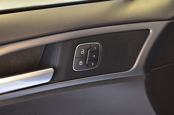 Ford Mondeo 13 of 22