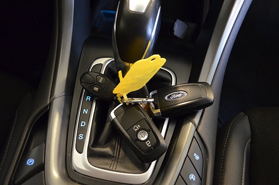 Ford Mondeo 14 of 22