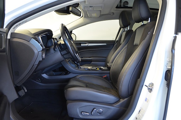 Ford Mondeo 8 of 22