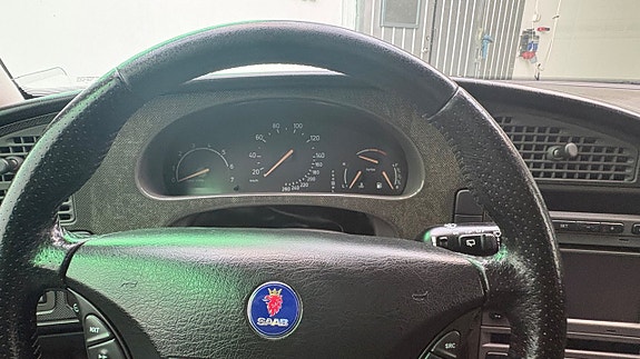 Saab 9-5 14 of 20