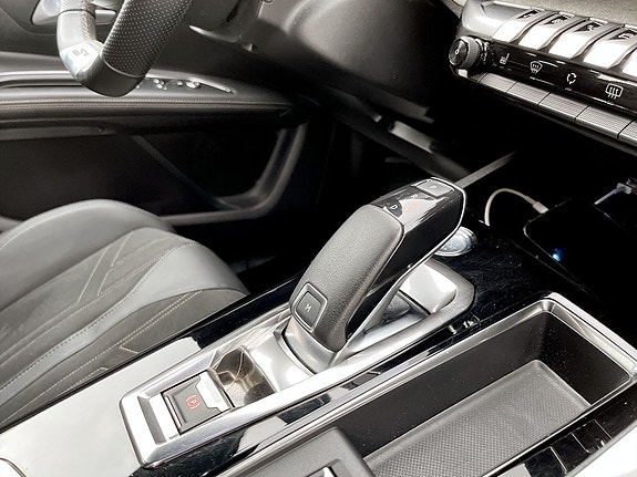 Peugeot 5008 10 of 17
