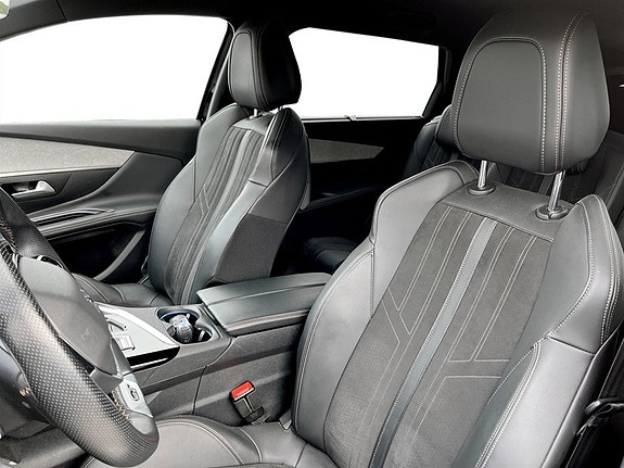 Peugeot 5008 4 of 17