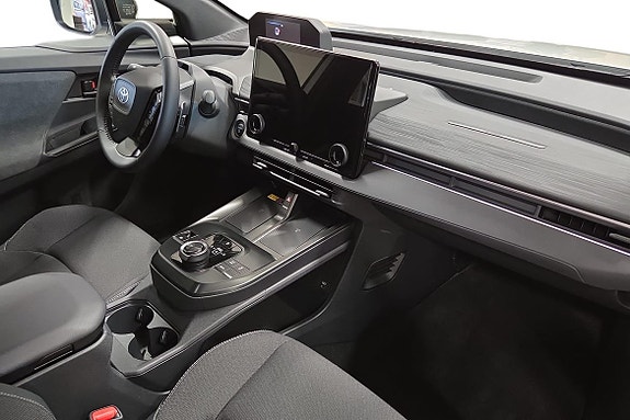 Toyota C-HR+ 6 of 20