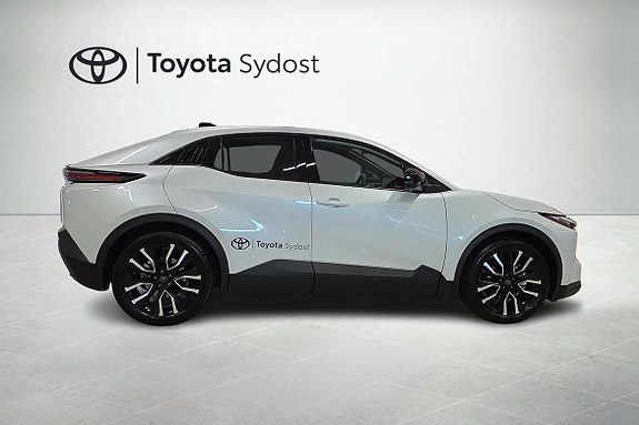 Toyota C-HR+ 16 of 20