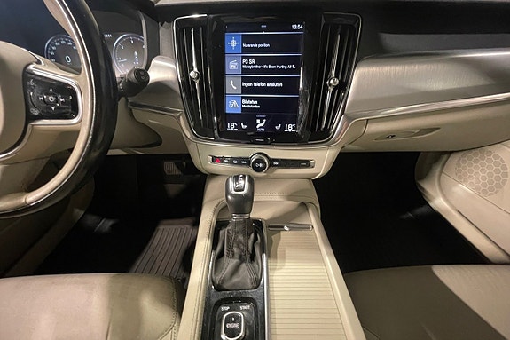 Volvo V90 12 of 17