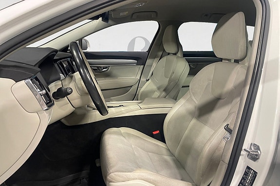 Volvo V90 3 of 17