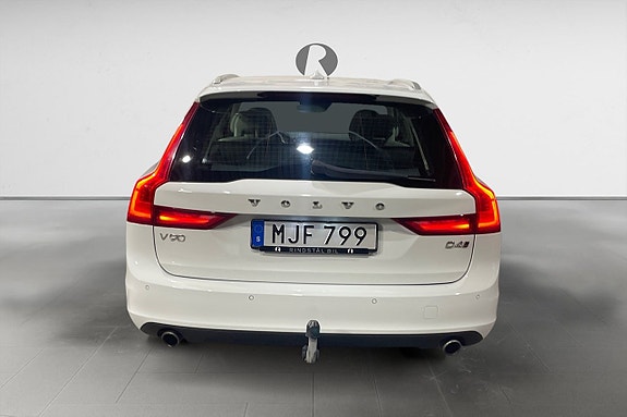 Volvo V90 6 of 17