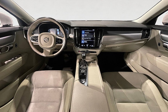 Volvo V90 11 of 17