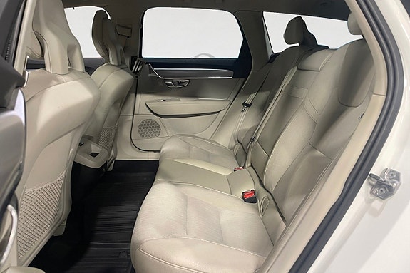 Volvo V90 14 of 17