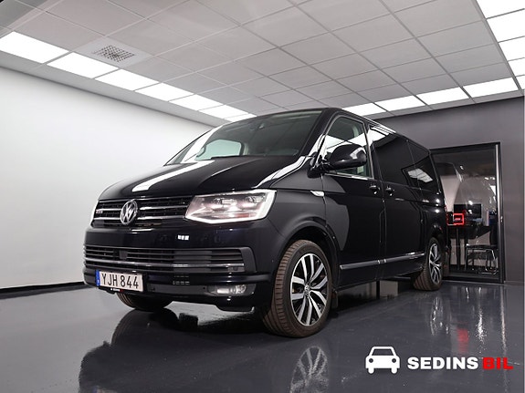 Volkswagen Multivan 2 of 30