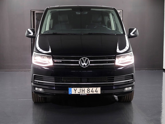 Volkswagen Multivan 6 of 30