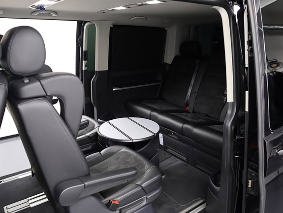 Volkswagen Multivan 26 of 30