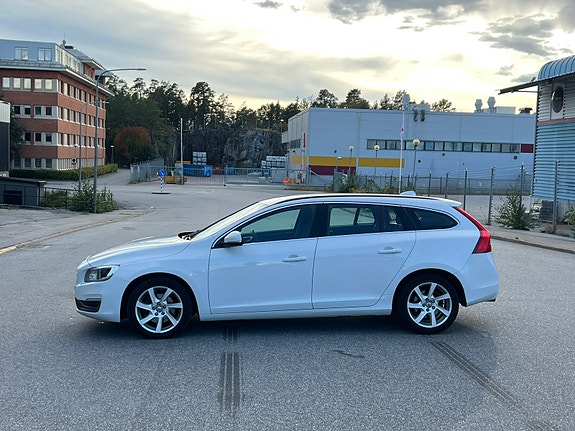 Volvo V60 3 of 10