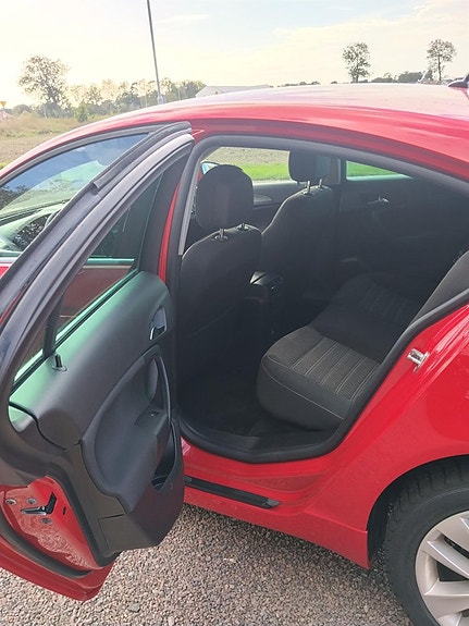 Opel Insignia 9 of 13
