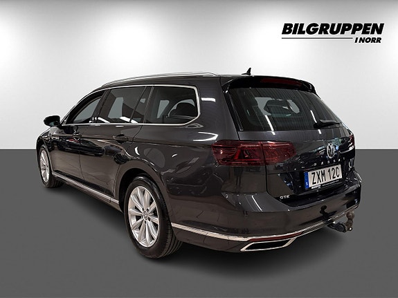 Volkswagen Passat 6 of 19