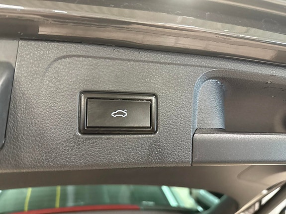 Volkswagen Passat 15 of 19