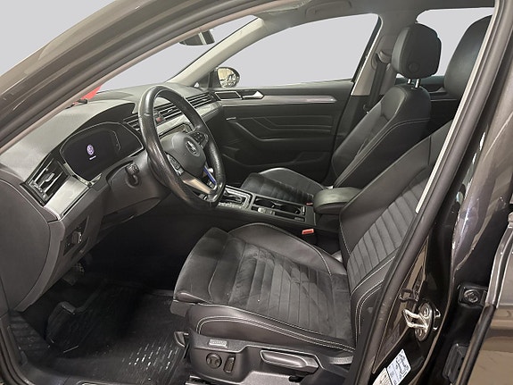 Volkswagen Passat 8 of 19