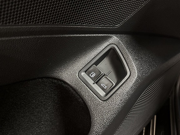 Volkswagen Passat 18 of 19
