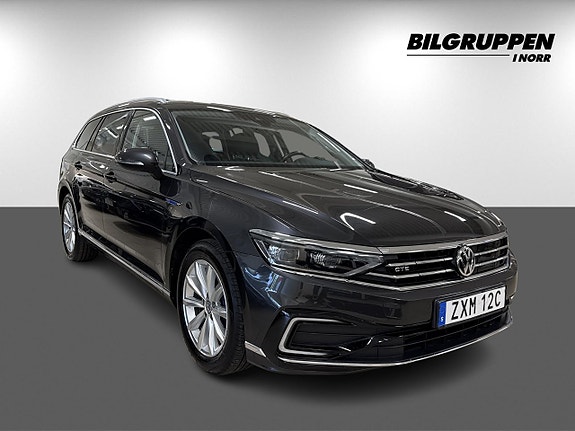Volkswagen Passat 3 of 19