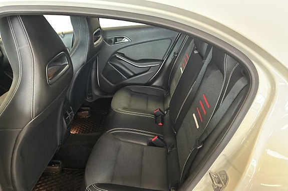 Mercedes-Benz A180 9 of 12