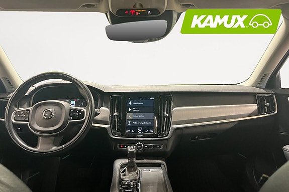 Volvo V90 10 of 26