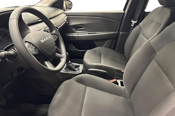 Dacia Sandero 8 of 19