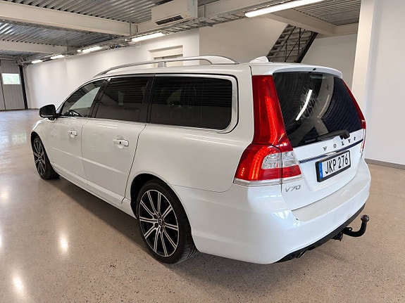 Volvo V70 4 of 15