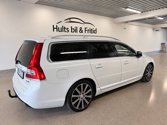 Volvo V70 3 of 15