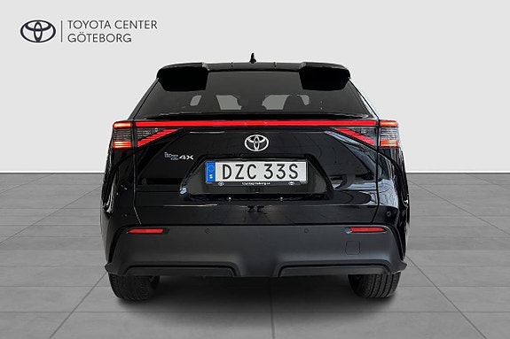 Toyota bZ4X 7 of 13