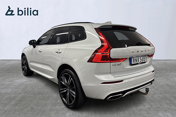 Volvo XC60 3 of 22