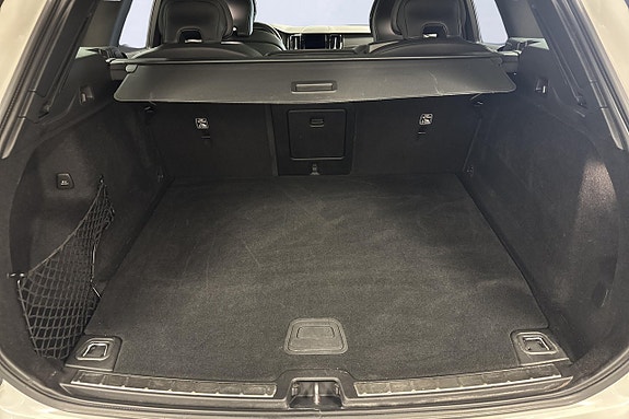 Volvo XC60 15 of 22