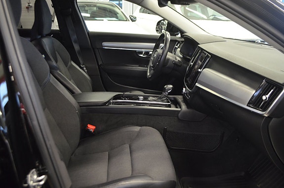 Volvo V90 14 of 21