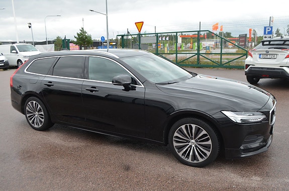 Volvo V90 10 of 21