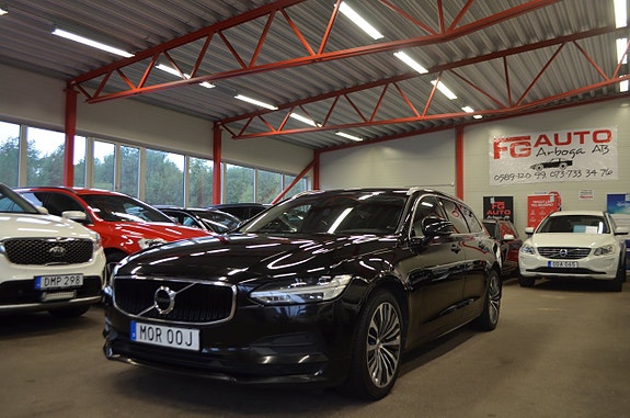 Volvo V90 2 of 21