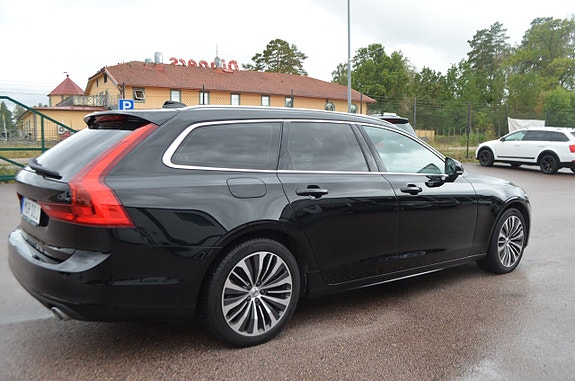 Volvo V90 12 of 21