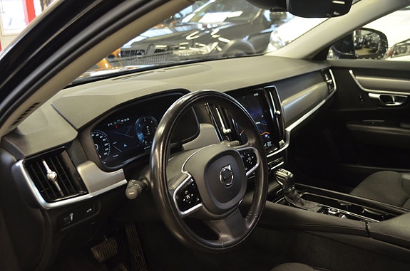 Volvo V90 16 of 21