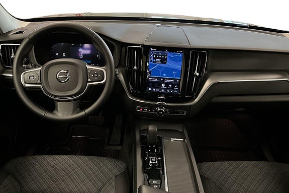 Volvo XC60 12 of 28