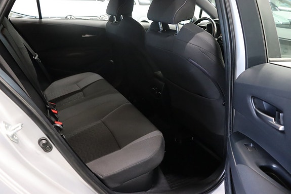 Toyota Corolla 9 of 22