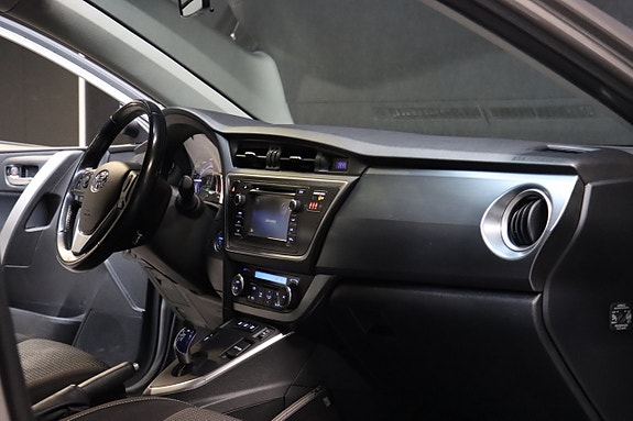 Toyota Auris 13 of 22