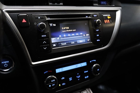 Toyota Auris 18 of 22