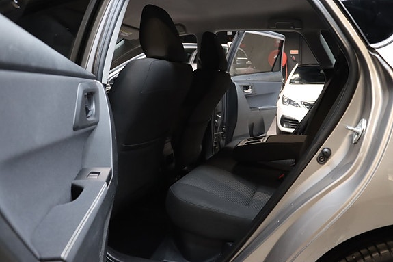 Toyota Auris 10 of 22