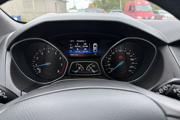 Ford Focus 10 of 17