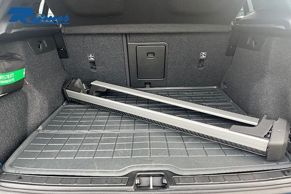 Volvo EX40 17 of 25