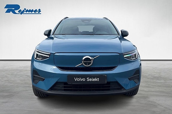 Volvo EX40 5 of 25